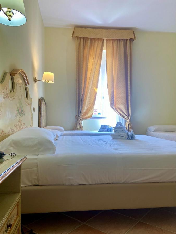 רומא Sourire Hotel מראה חיצוני תמונה