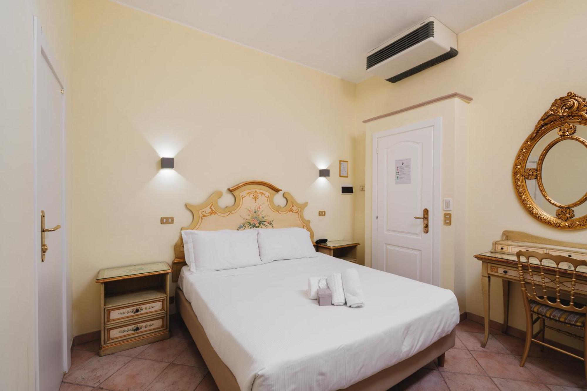 רומא Sourire Hotel מראה חיצוני תמונה